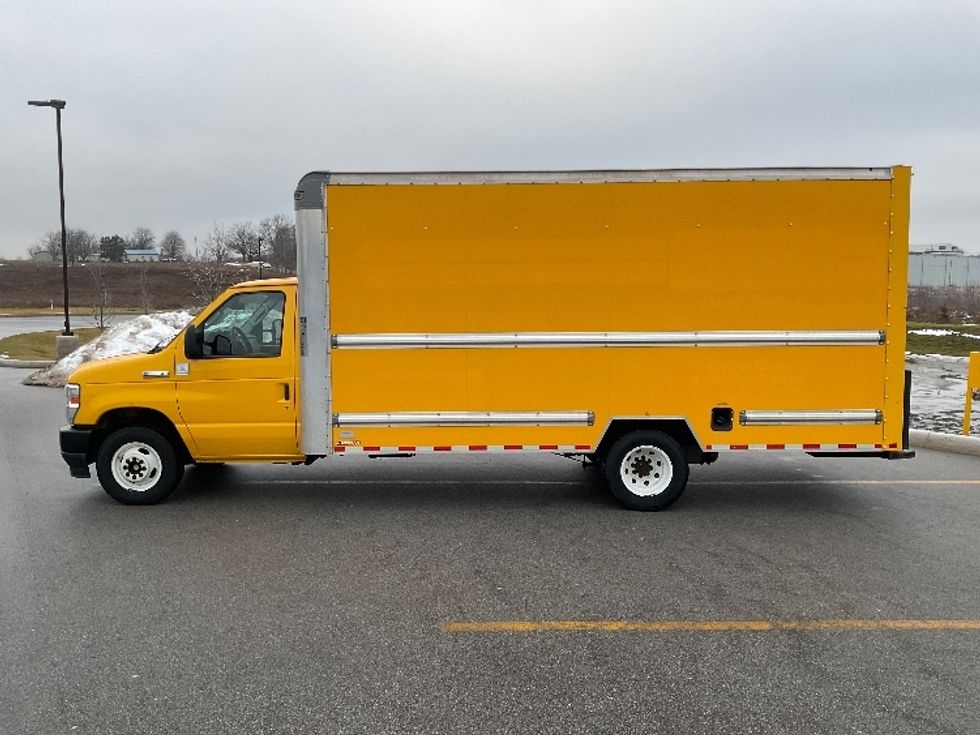 Light Duty Box Truck-Light and Medium Duty Trucks-Ford-2022-E350-Byron Center-MI-100,249\n\t\tmiles-$ 27,500 - Image 4