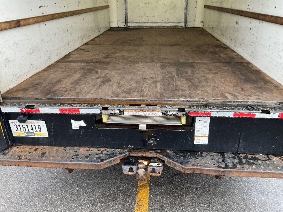Light Duty Box Truck-Light and Medium Duty Trucks-Ford-2022-E350-Byron Center-MI-100,249\n\t\tmiles-$ 27,500 - Image 8