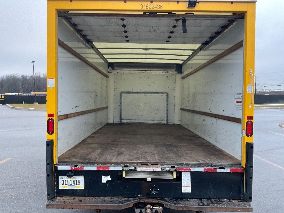 Light Duty Box Truck-Light and Medium Duty Trucks-Ford-2022-E350-Byron Center-MI-100,249\n\t\tmiles-$ 27,500 - Image 9