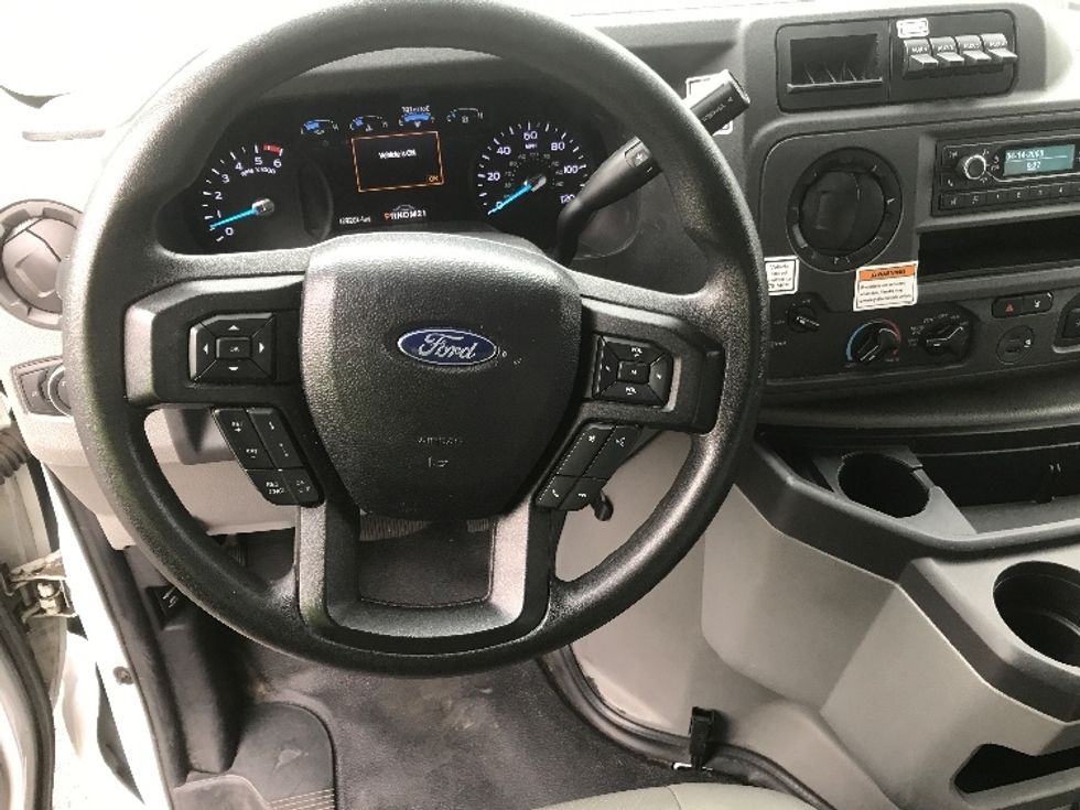 Light Duty Box Truck-Light and Medium Duty Trucks-Ford-2022-E350-Canton-OH-129,216\n\t\tmiles-$ 24,250 - Image 18