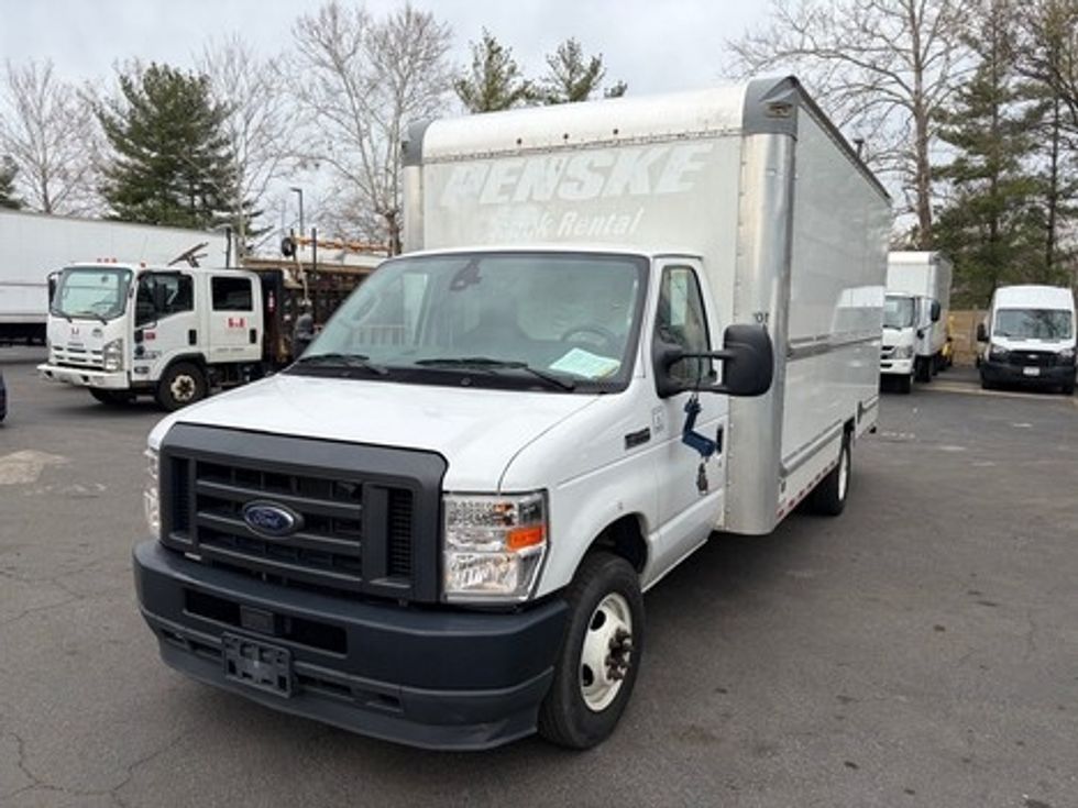 Light Duty Box Truck-Light and Medium Duty Trucks-Ford-2022-E350-Capitol Heights-MD-104,710\n\t\tmiles-$ 29,250 - Image 1