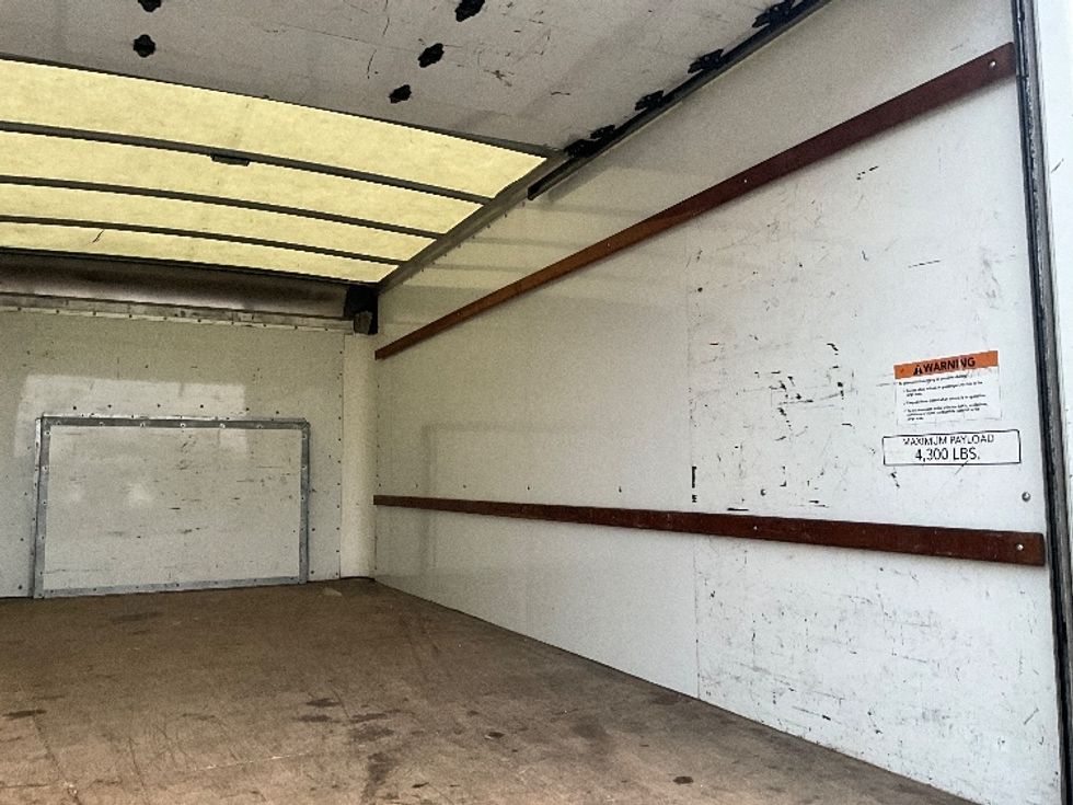 Light Duty Box Truck-Light and Medium Duty Trucks-Ford-2022-E350-Capitol Heights-MD-104,710\n\t\tmiles-$ 29,250 - Image 11