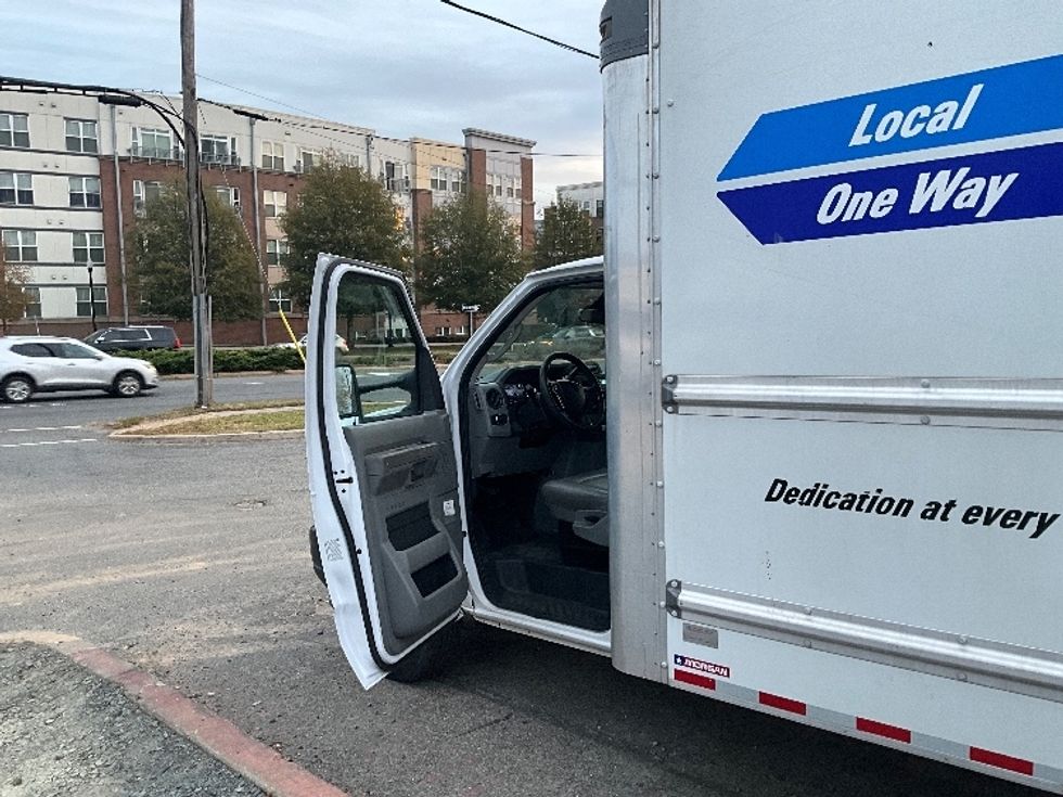 Light Duty Box Truck-Light and Medium Duty Trucks-Ford-2022-E350-Capitol Heights-MD-104,710\n\t\tmiles-$ 29,250 - Image 12