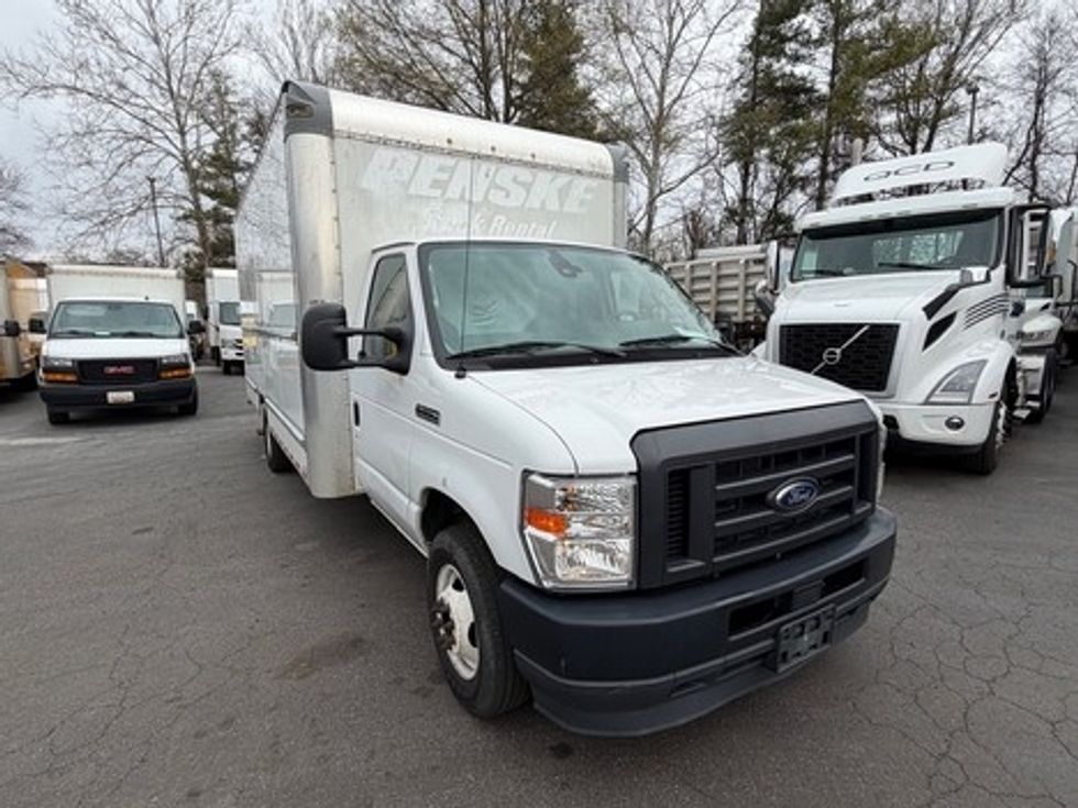 Light Duty Box Truck-Light and Medium Duty Trucks-Ford-2022-E350-Capitol Heights-MD-104,710\n\t\tmiles-$ 29,250 - Image 3
