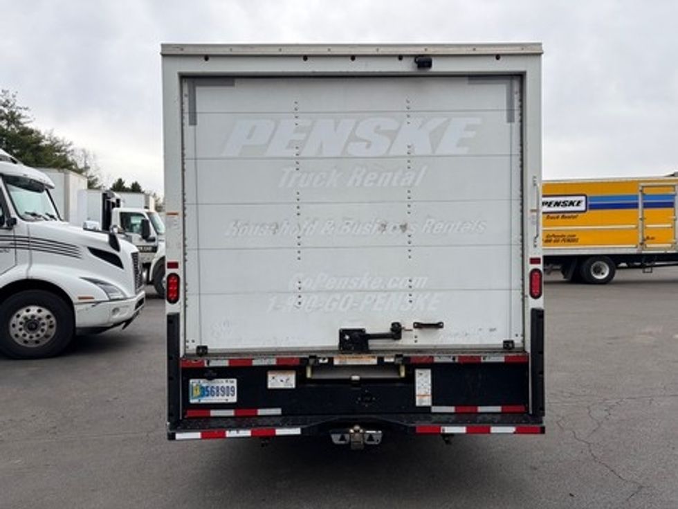 Light Duty Box Truck-Light and Medium Duty Trucks-Ford-2022-E350-Capitol Heights-MD-104,710\n\t\tmiles-$ 29,250 - Image 6