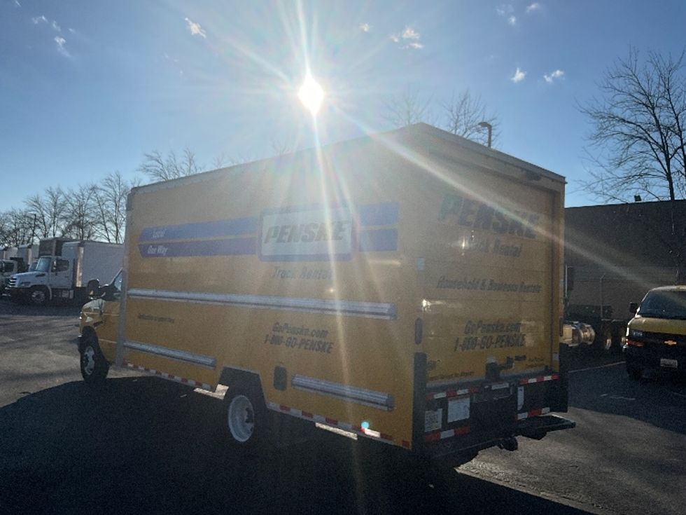 Light Duty Box Truck-Light and Medium Duty Trucks-Ford-2022-E350-Capitol Heights-MD-105,629\n\t\tmiles-$ 26,250 - Image 6