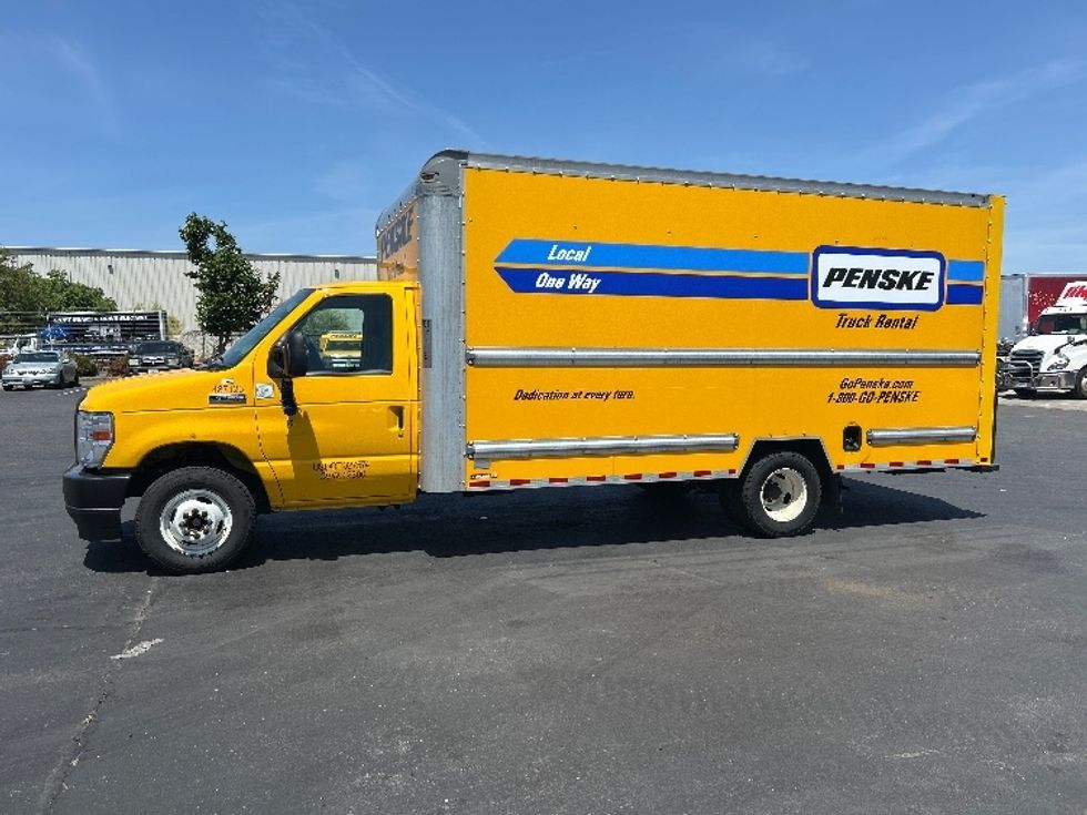 Light Duty Box Truck-Light and Medium Duty Trucks-Ford-2022-E350-Ceres-CA-116,328\n\t\tmiles-$ 24,000 - Image 4