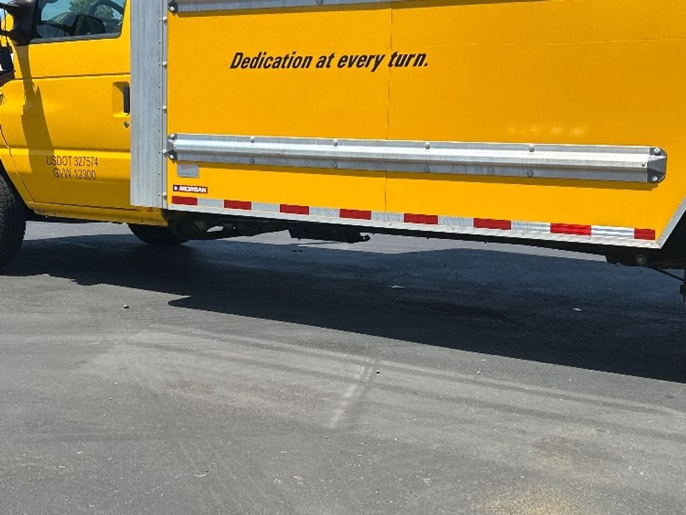 Light Duty Box Truck-Light and Medium Duty Trucks-Ford-2022-E350-Ceres-CA-116,328\n\t\tmiles-$ 24,000 - Image 5