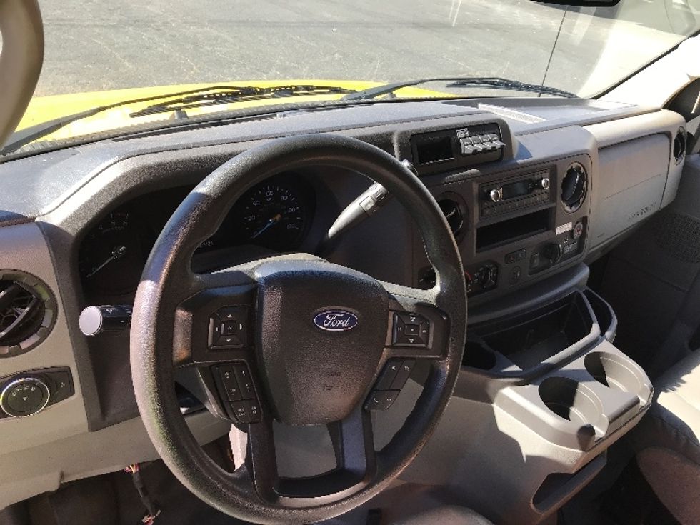 Light Duty Box Truck-Light and Medium Duty Trucks-Ford-2022-E350-Charlotte-NC-104,546\n\t\tmiles-$ 27,500 - Image 18