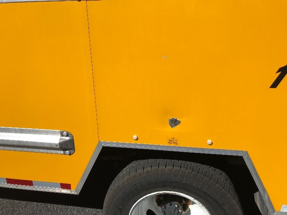 Light Duty Box Truck-Light and Medium Duty Trucks-Ford-2022-E350-Charlotte-NC-104,546\n\t\tmiles-$ 27,500 - Image 26