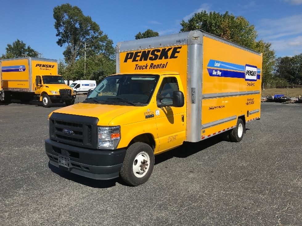 Light Duty Box Truck-Light and Medium Duty Trucks-Ford-2022-E350-Charlotte-NC-104,546\n\t\tmiles-$ 27,500 - Image 3