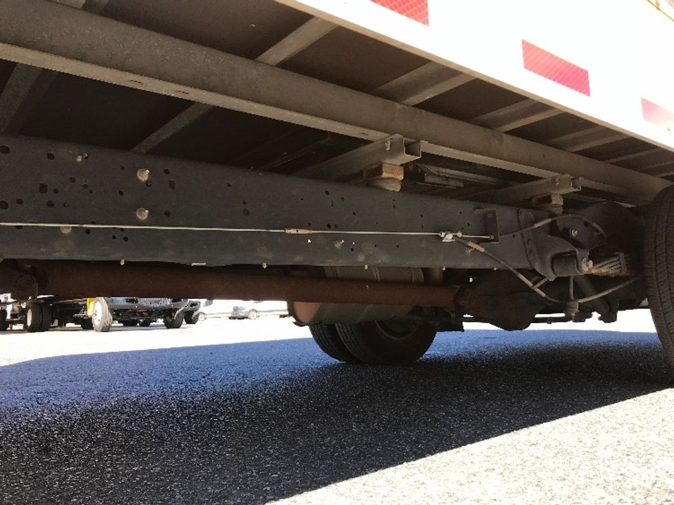 Light Duty Box Truck-Light and Medium Duty Trucks-Ford-2022-E350-Charlotte-NC-104,546\n\t\tmiles-$ 27,500 - Image 5