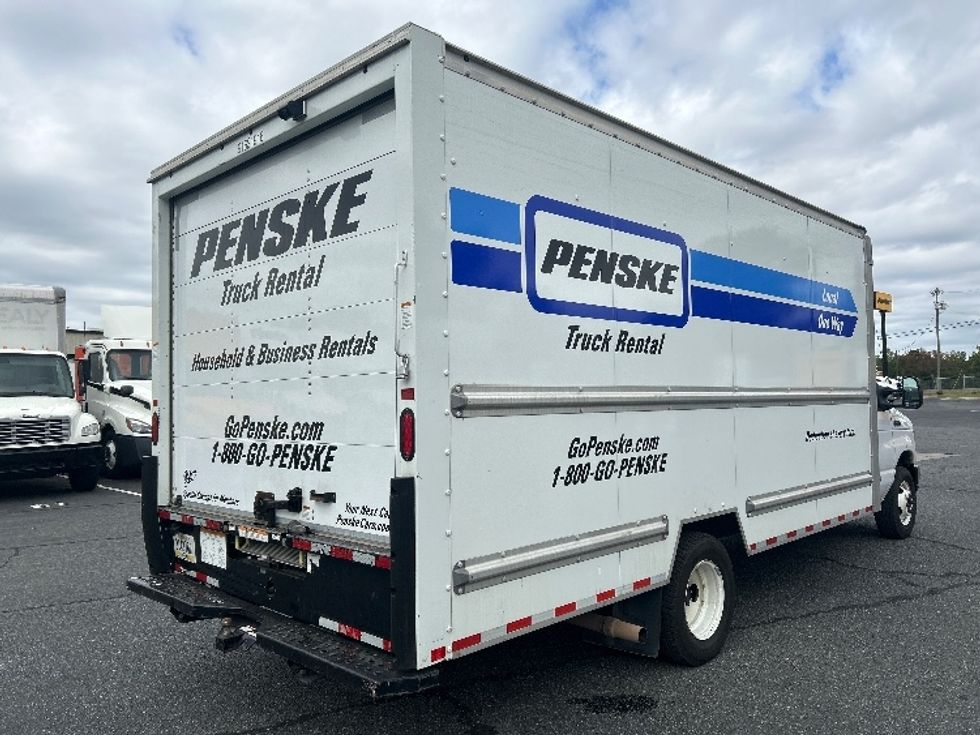 Light Duty Box Truck-Light and Medium Duty Trucks-Ford-2022-E350-Charlotte-NC-109,408\n\t\tmiles-$ 30,500 - Image 11