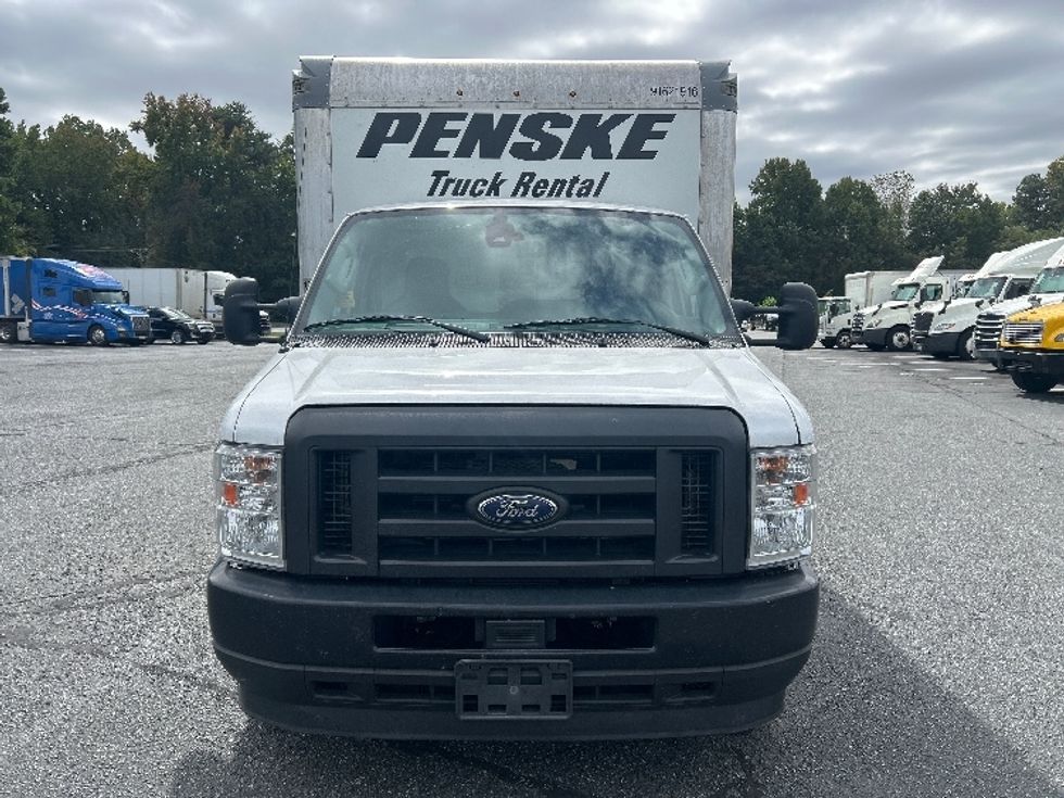 Light Duty Box Truck-Light and Medium Duty Trucks-Ford-2022-E350-Charlotte-NC-109,408\n\t\tmiles-$ 30,500 - Image 2