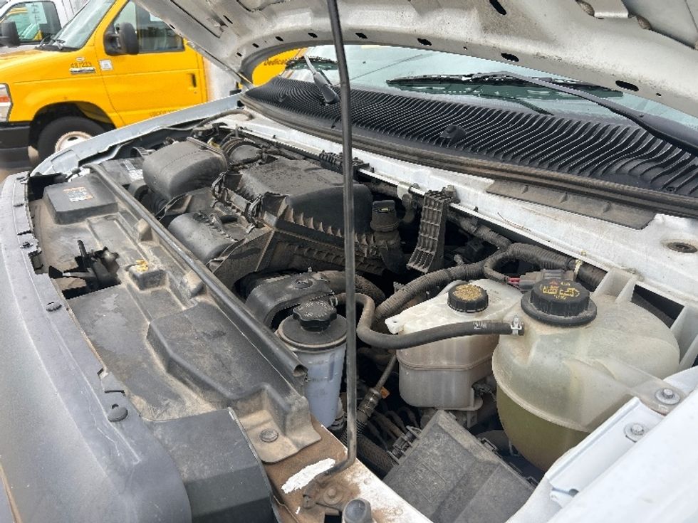 Light Duty Box Truck-Light and Medium Duty Trucks-Ford-2022-E350-Charlotte-NC-109,408\n\t\tmiles-$ 30,500 - Image 21