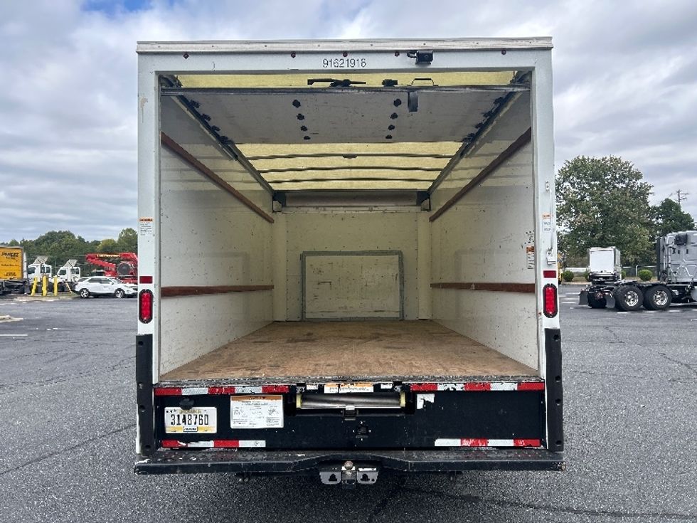 Light Duty Box Truck-Light and Medium Duty Trucks-Ford-2022-E350-Charlotte-NC-109,408\n\t\tmiles-$ 30,500 - Image 7