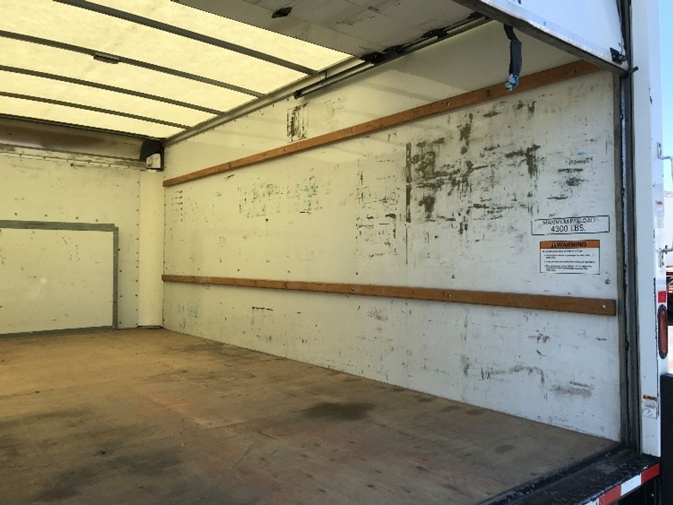 Light Duty Box Truck-Light and Medium Duty Trucks-Ford-2022-E350-Charlotte-NC-125,829\n\t\tmiles-$ 28,000 - Image 11