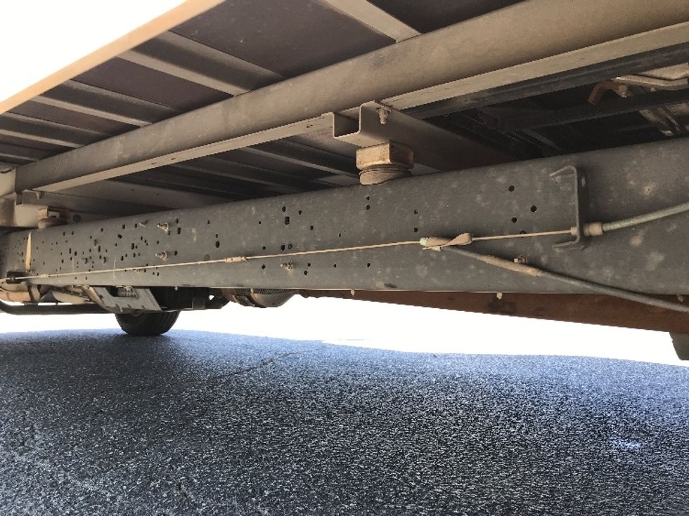 Light Duty Box Truck-Light and Medium Duty Trucks-Ford-2022-E350-Charlotte-NC-125,829\n\t\tmiles-$ 28,000 - Image 5