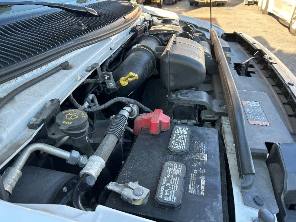 Light Duty Box Truck-Light and Medium Duty Trucks-Ford-2022-E350-Charlotte-NC-81,005\n\t\tmiles-$ 41,250 - Image 22