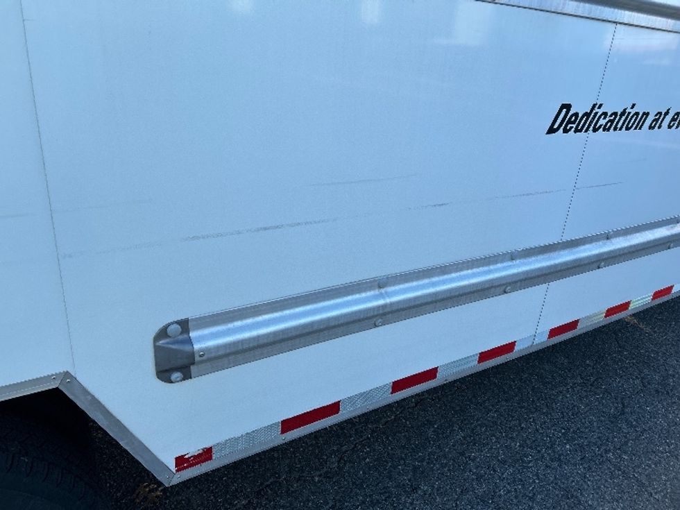 Light Duty Box Truck-Light and Medium Duty Trucks-Ford-2022-E350-Charlotte-NC-81,005\n\t\tmiles-$ 41,250 - Image 26