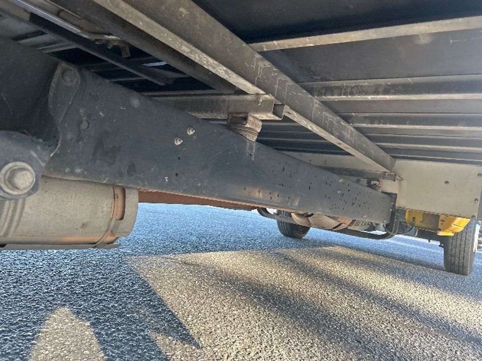 Light Duty Box Truck-Light and Medium Duty Trucks-Ford-2022-E350-Charlotte-NC-91,976\n\t\tmiles-$ 31,750 - Image 14