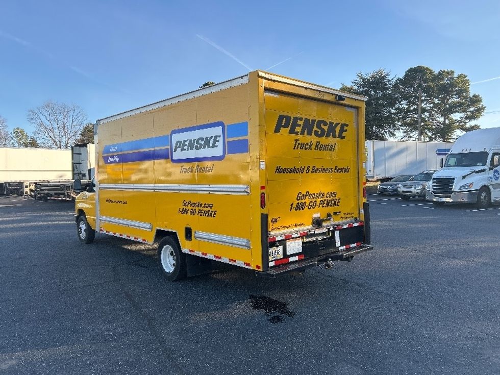 Light Duty Box Truck-Light and Medium Duty Trucks-Ford-2022-E350-Charlotte-NC-91,976\n\t\tmiles-$ 31,750 - Image 6