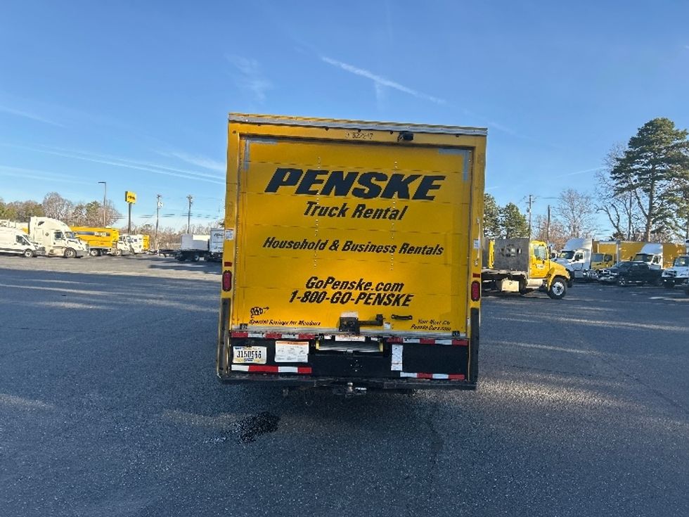 Light Duty Box Truck-Light and Medium Duty Trucks-Ford-2022-E350-Charlotte-NC-91,976\n\t\tmiles-$ 31,750 - Image 7