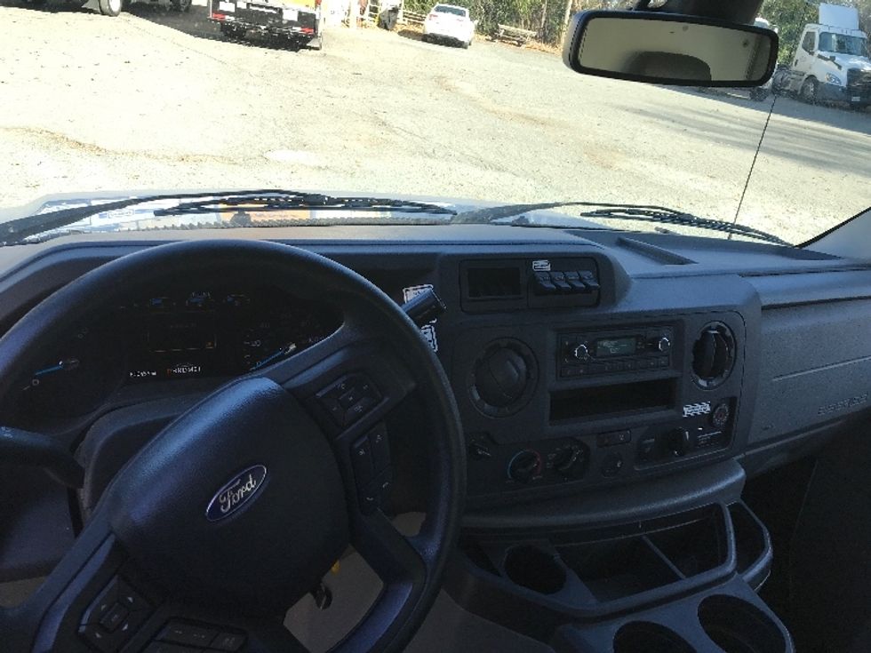 Light Duty Box Truck-Light and Medium Duty Trucks-Ford-2022-E350-Charlottesville-VA-80,193\n\t\tmiles-$ 41,000 - Image 18