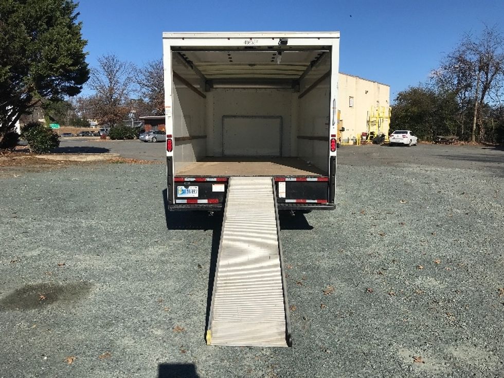 Light Duty Box Truck-Light and Medium Duty Trucks-Ford-2022-E350-Charlottesville-VA-80,193\n\t\tmiles-$ 41,000 - Image 9