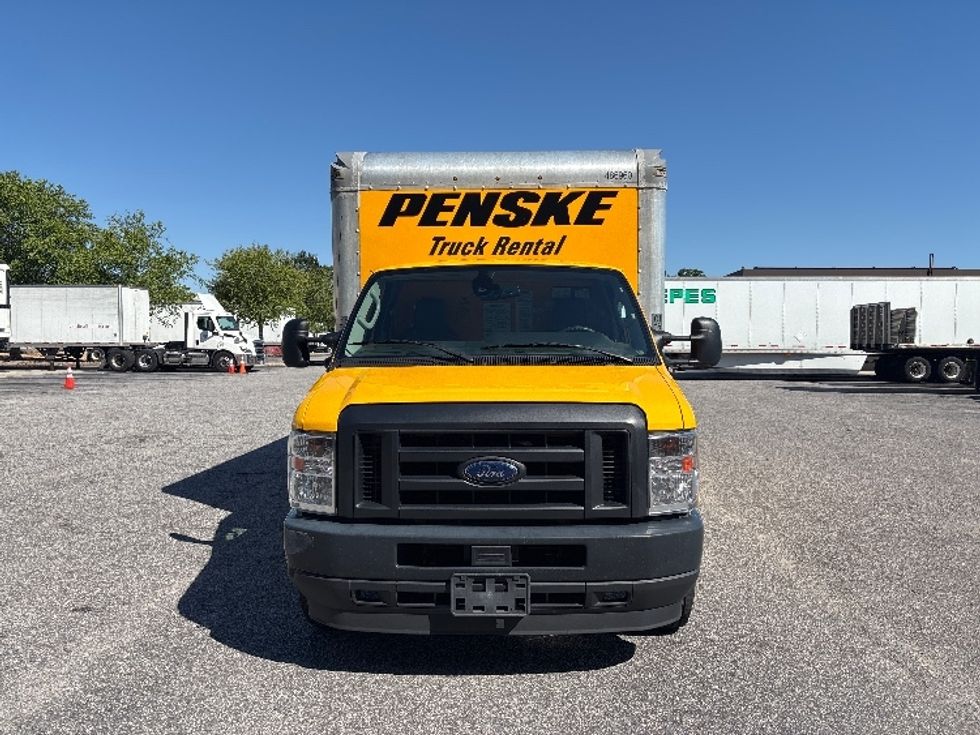 Light Duty Box Truck-Light and Medium Duty Trucks-Ford-2022-E350-Chesapeake-VA-118,305\n\t\tmiles-$ 25,500 - Image 2