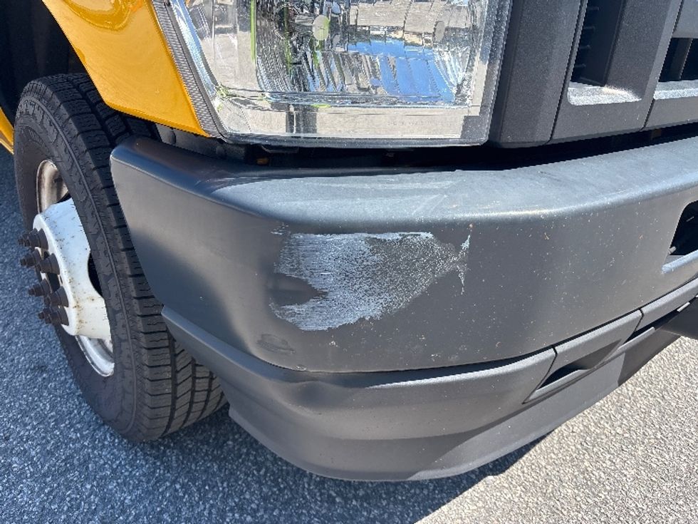 Light Duty Box Truck-Light and Medium Duty Trucks-Ford-2022-E350-Chesapeake-VA-118,305\n\t\tmiles-$ 25,500 - Image 25