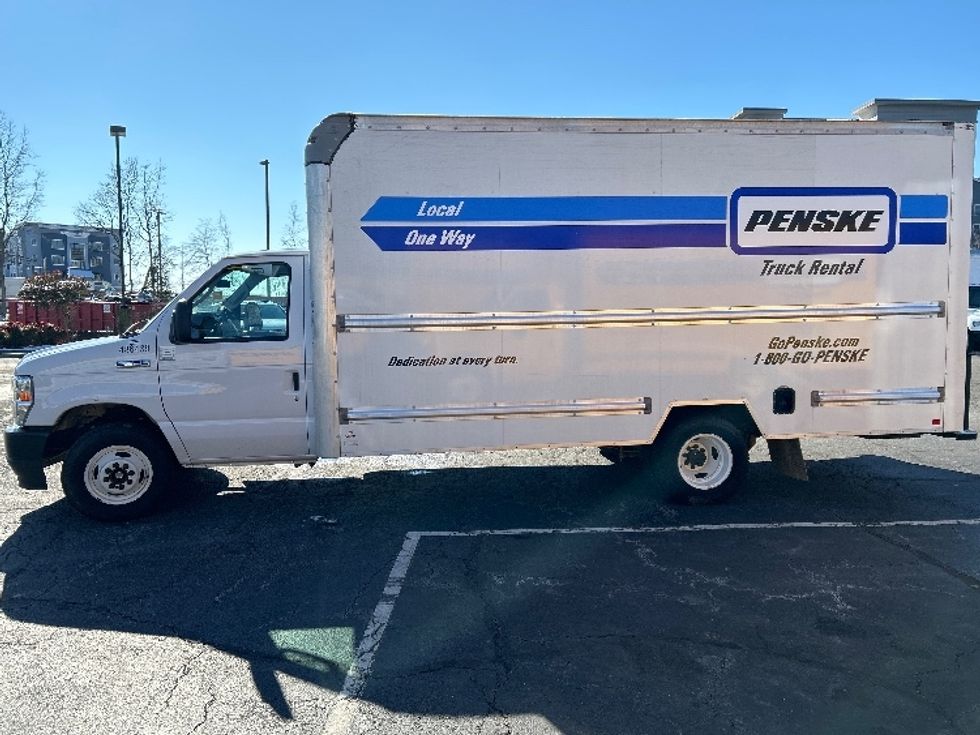 Light Duty Box Truck-Light and Medium Duty Trucks-Ford-2022-E350-Chesapeake-VA-77,262\n\t\tmiles-$ 41,750 - Image 4