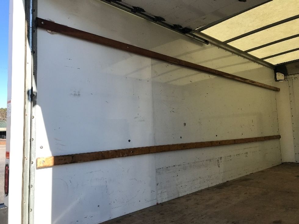 Light Duty Box Truck-Light and Medium Duty Trucks-Ford-2022-E350-Chesapeake-VA-78,922\n\t\tmiles-$ 41,500 - Image 10