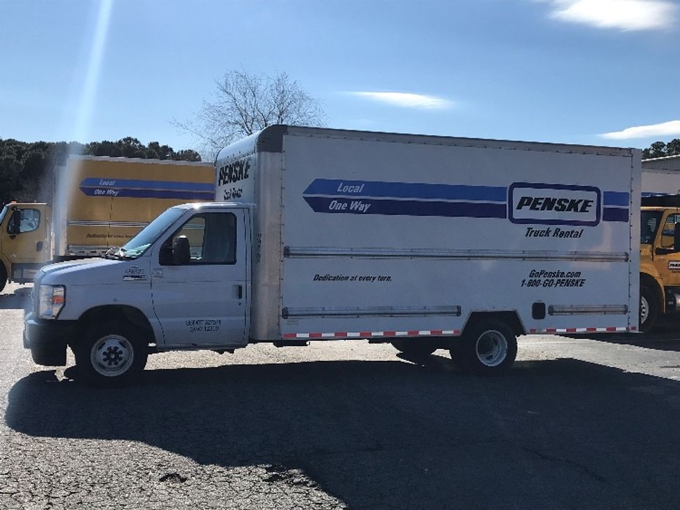 Light Duty Box Truck-Light and Medium Duty Trucks-Ford-2022-E350-Chesapeake-VA-78,922\n\t\tmiles-$ 41,500 - Image 4