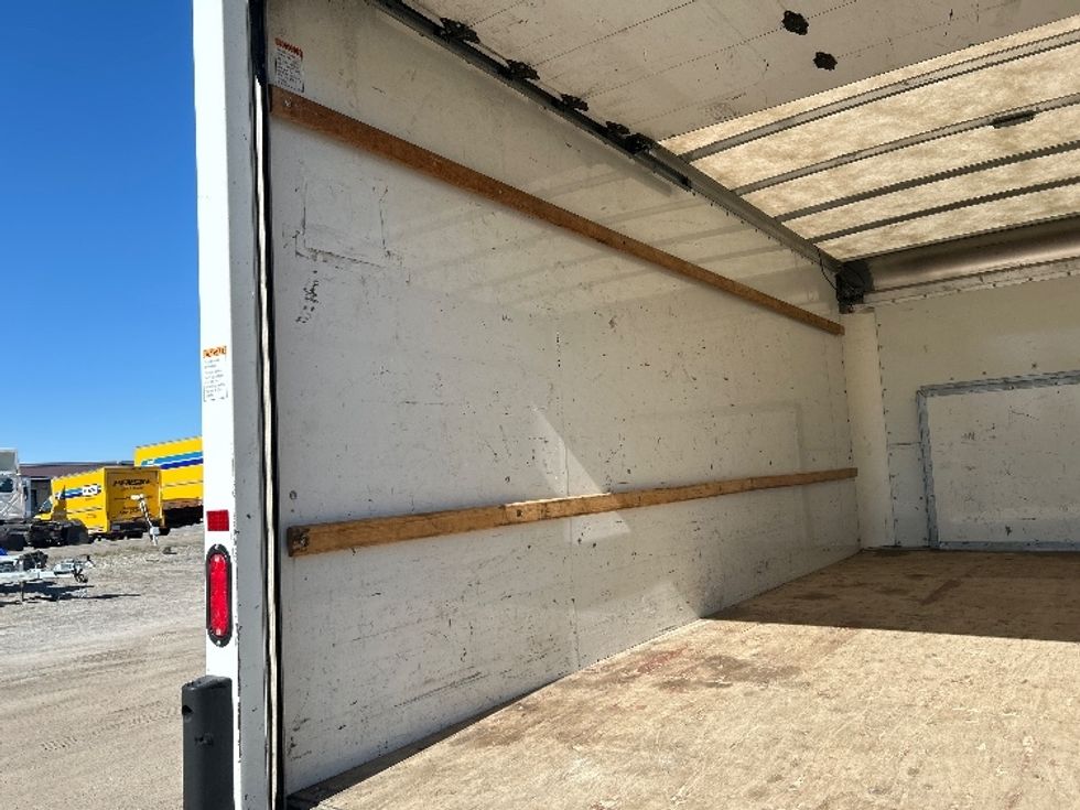 Light Duty Box Truck-Light and Medium Duty Trucks-Ford-2022-E350-Chester-VA-111,771\n\t\tmiles-$ 29,500 - Image 10