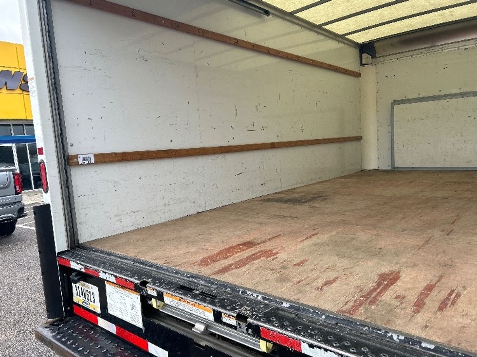 Light Duty Box Truck-Light and Medium Duty Trucks-Ford-2022-E350-Chester-VA-112,427\n\t\tmiles-$ 30,500 - Image 10