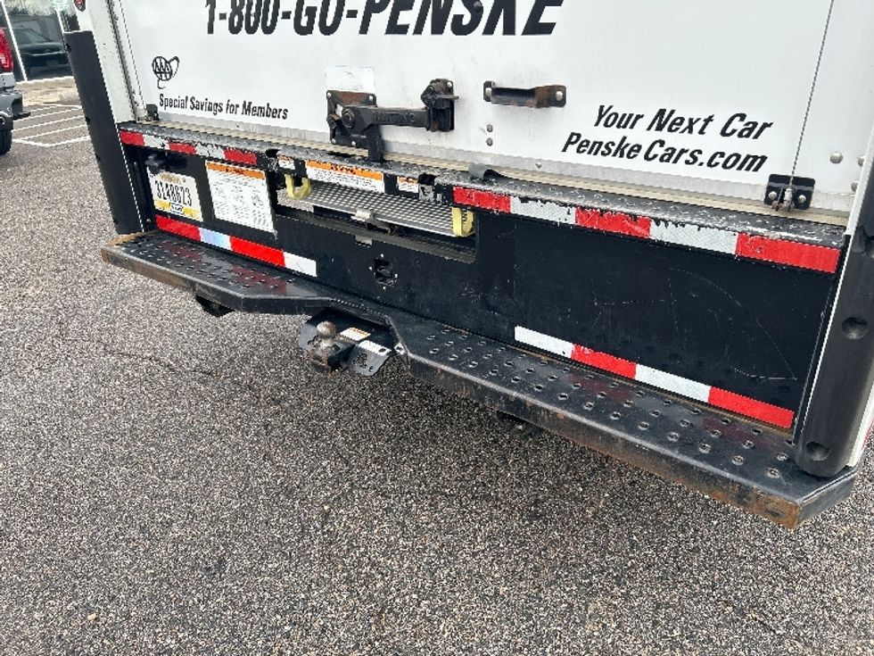 Light Duty Box Truck-Light and Medium Duty Trucks-Ford-2022-E350-Chester-VA-112,427\n\t\tmiles-$ 30,500 - Image 25