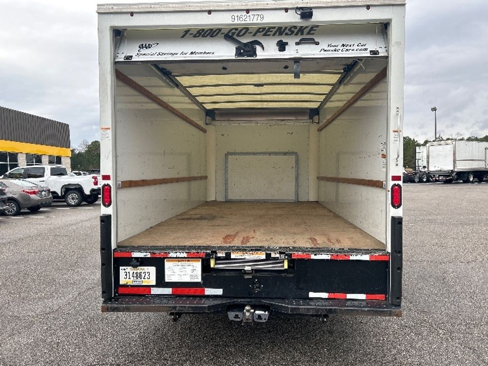 Light Duty Box Truck-Light and Medium Duty Trucks-Ford-2022-E350-Chester-VA-112,427\n\t\tmiles-$ 30,500 - Image 8