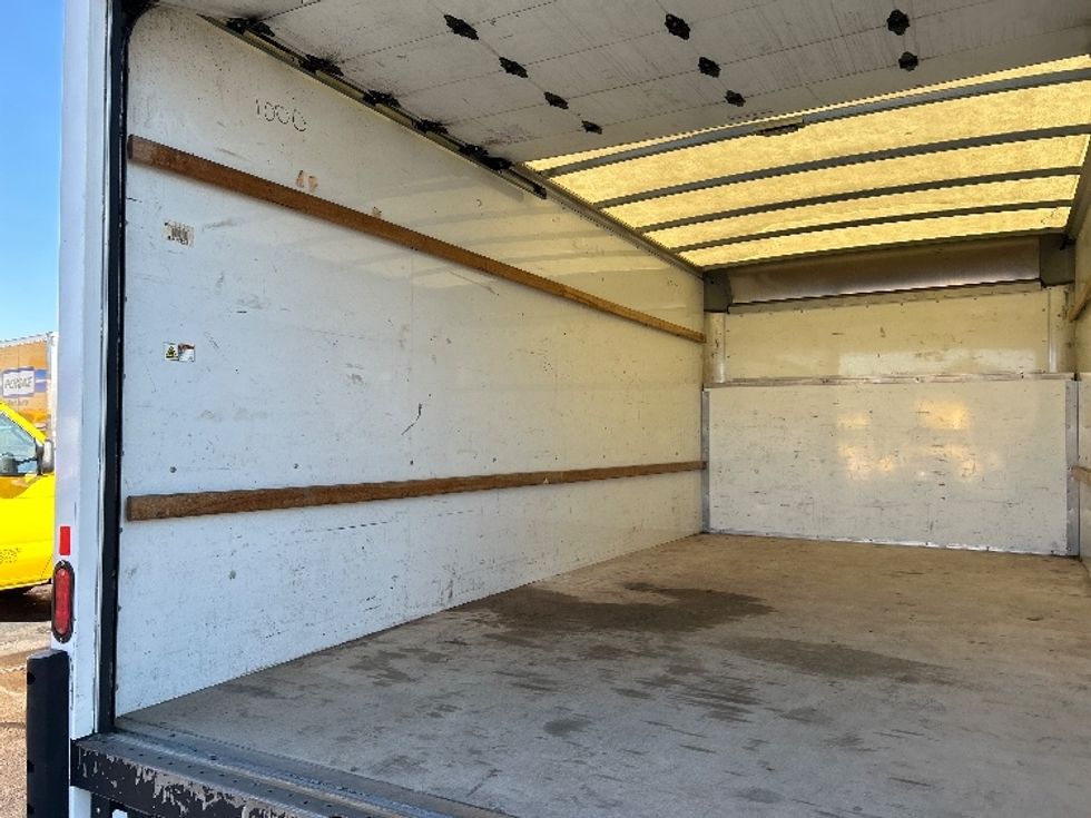 Light Duty Box Truck-Light and Medium Duty Trucks-Ford-2022-E350-Chester-VA-94,581\n\t\tmiles-$ 33,500 - Image 10