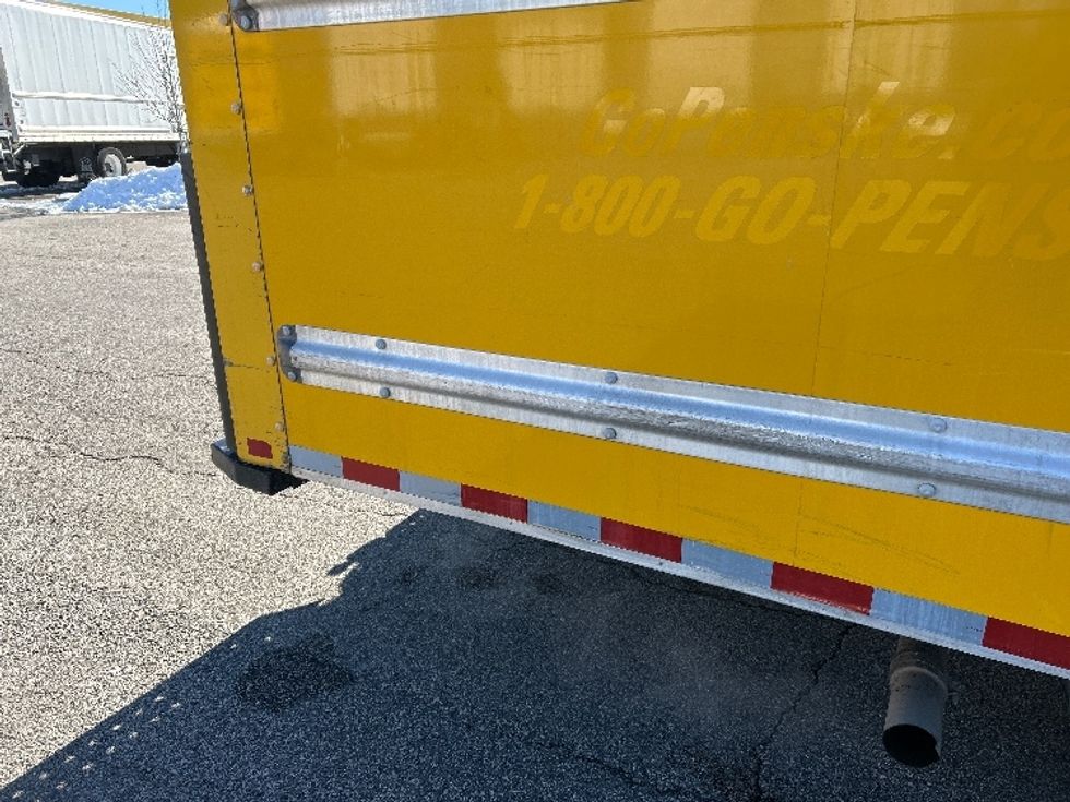 Light Duty Box Truck-Light and Medium Duty Trucks-Ford-2022-E350-Chester-VA-96,729\n\t\tmiles-$ 27,500 - Image 27