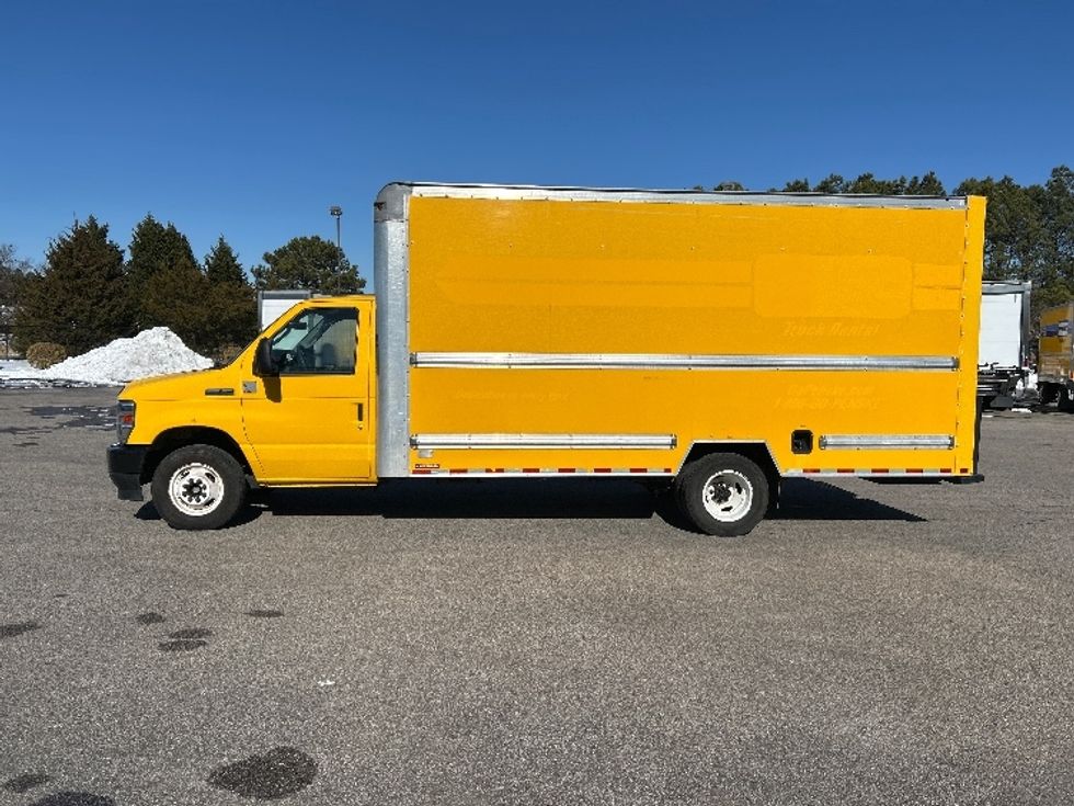 Light Duty Box Truck-Light and Medium Duty Trucks-Ford-2022-E350-Chester-VA-96,729\n\t\tmiles-$ 27,500 - Image 4