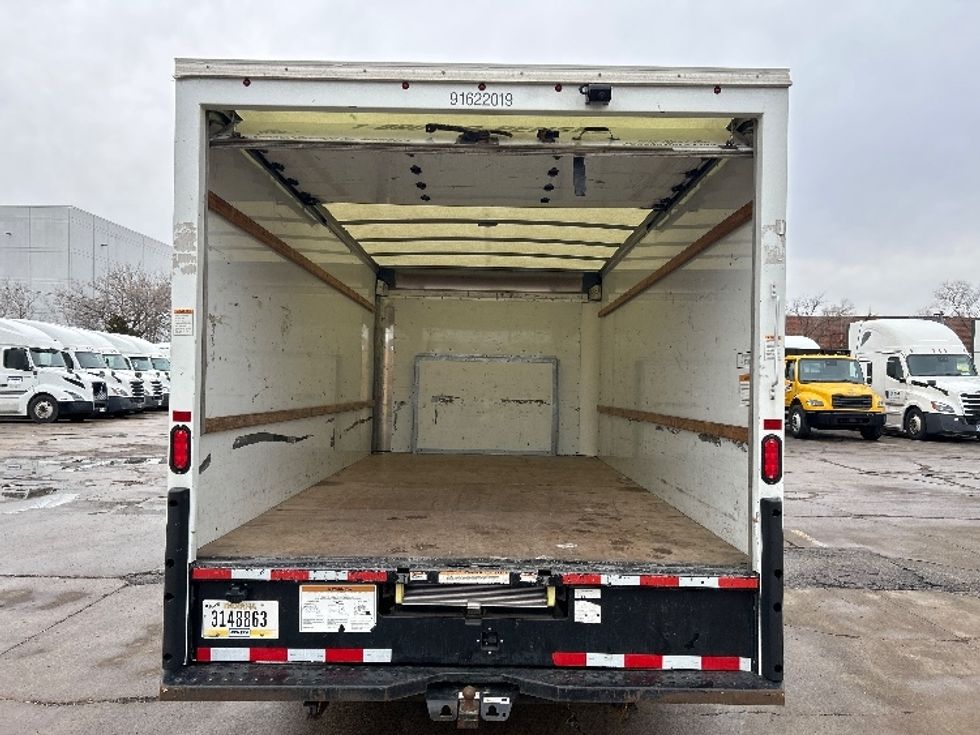 Light Duty Box Truck-Light and Medium Duty Trucks-Ford-2022-E350-Chicago (Melrose Park)-IL-89,139\n\t\tmiles-$ 32,750 - Image 8