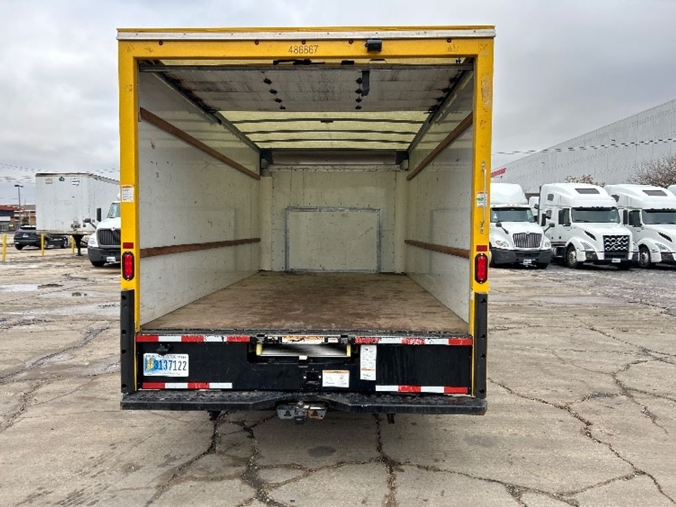 Light Duty Box Truck-Light and Medium Duty Trucks-Ford-2022-E350-Chicago (Melrose Park)-IL-94,125\n\t\tmiles-$ 29,000 - Image 8