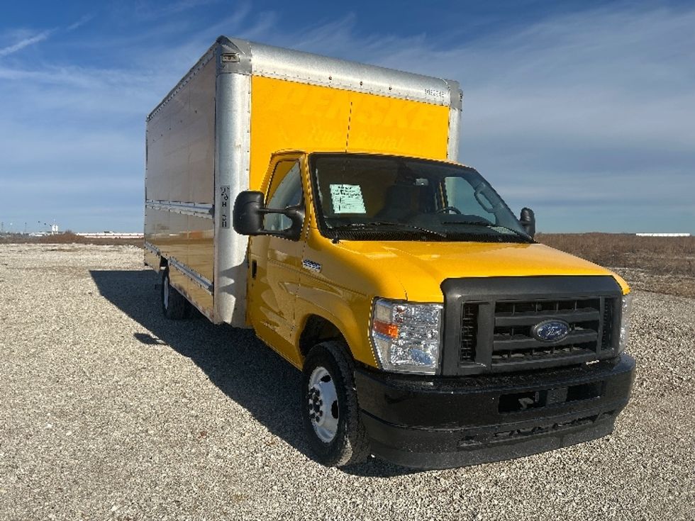 Light Duty Box Truck-Light and Medium Duty Trucks-Ford-2022-E350-Chicago (Melrose Park)-IL-96,756\n\t\tmiles-$ 28,750 - Image 1
