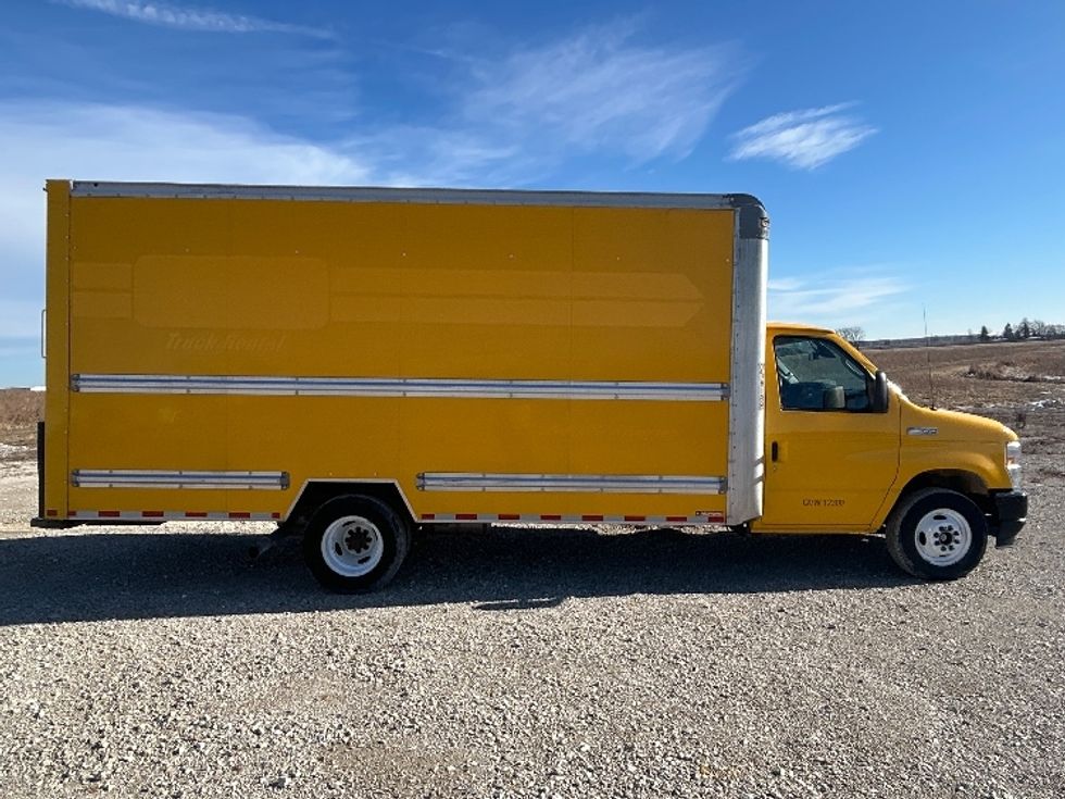 Light Duty Box Truck-Light and Medium Duty Trucks-Ford-2022-E350-Chicago (Melrose Park)-IL-96,756\n\t\tmiles-$ 28,750 - Image 14