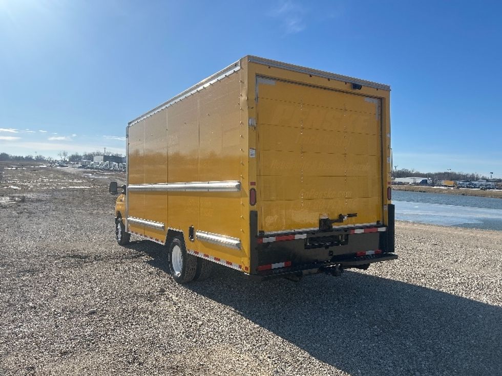 Light Duty Box Truck-Light and Medium Duty Trucks-Ford-2022-E350-Chicago (Melrose Park)-IL-96,756\n\t\tmiles-$ 28,750 - Image 6