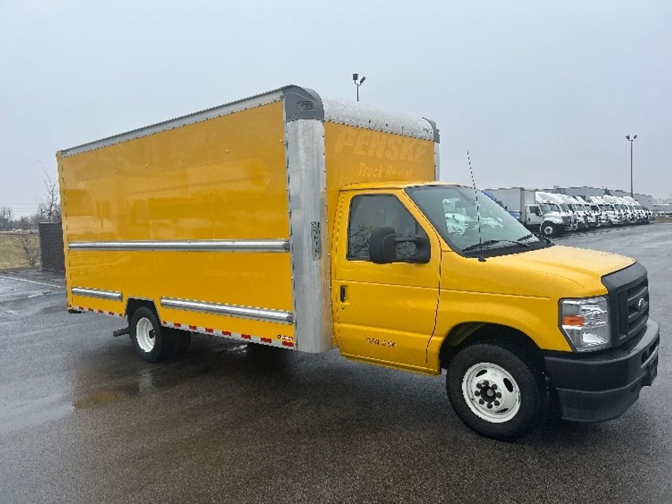 Light Duty Box Truck-Light and Medium Duty Trucks-Ford-2022-E350-Chicago (Melrose Park)-IL-98,116\n\t\tmiles-$ 30,000 - Image 1
