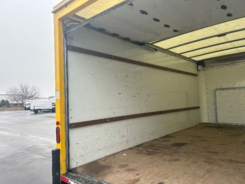 Light Duty Box Truck-Light and Medium Duty Trucks-Ford-2022-E350-Chicago (Melrose Park)-IL-98,116\n\t\tmiles-$ 30,000 - Image 11