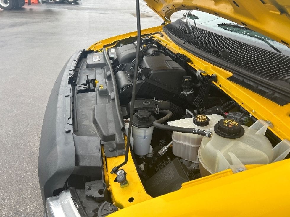 Light Duty Box Truck-Light and Medium Duty Trucks-Ford-2022-E350-Chicago (Melrose Park)-IL-98,116\n\t\tmiles-$ 30,000 - Image 24