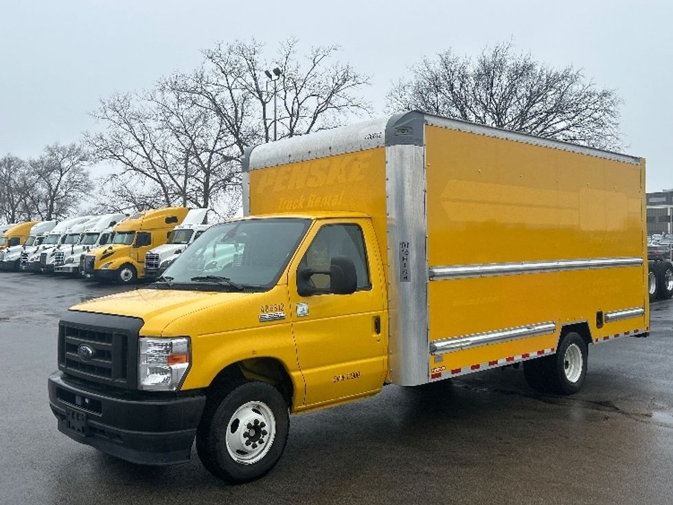 Light Duty Box Truck-Light and Medium Duty Trucks-Ford-2022-E350-Chicago (Melrose Park)-IL-98,116\n\t\tmiles-$ 30,000 - Image 3
